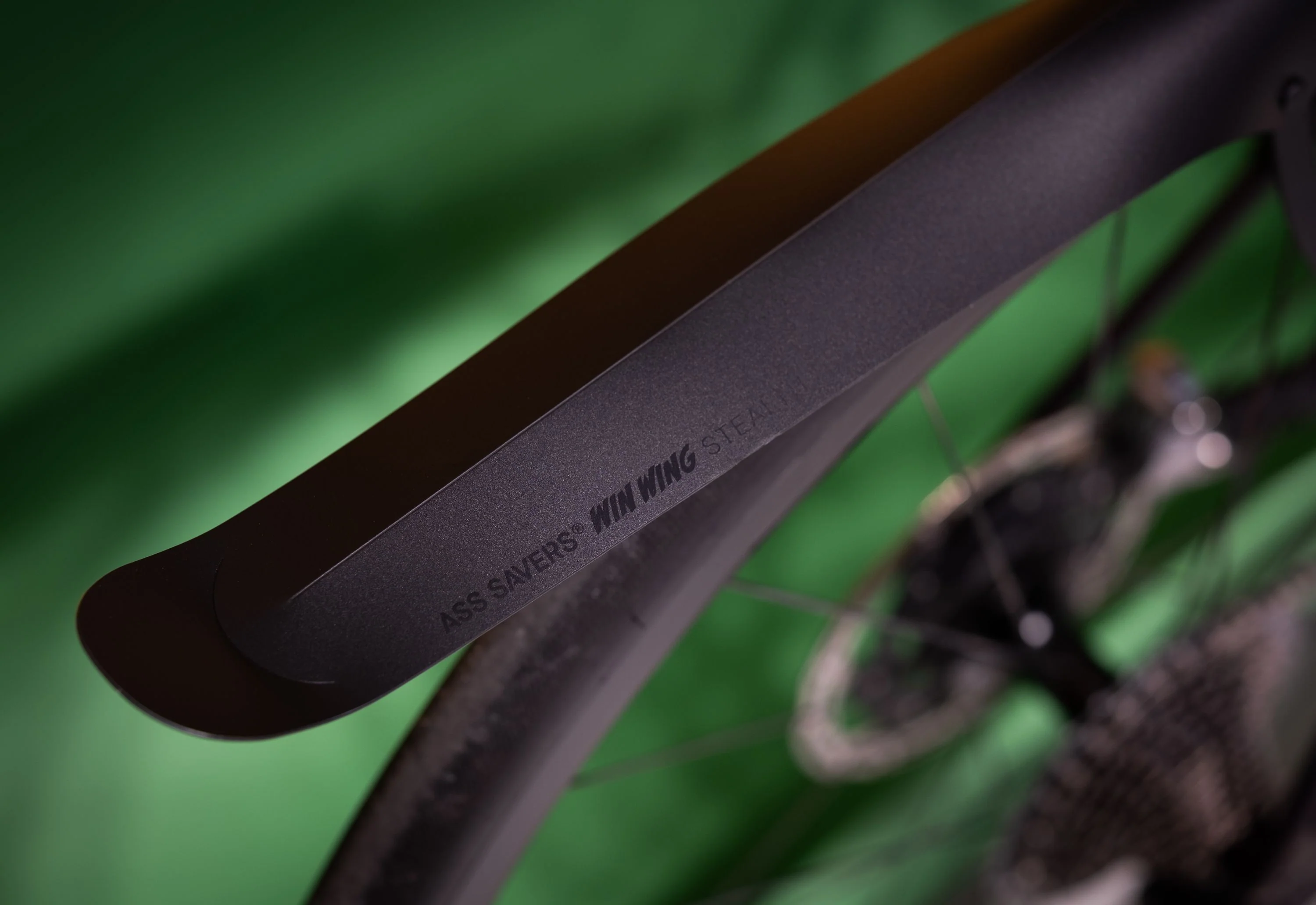 Ass Savers WGS-2 Win Wing Road Spritzschutz HR  stealth - Image 4