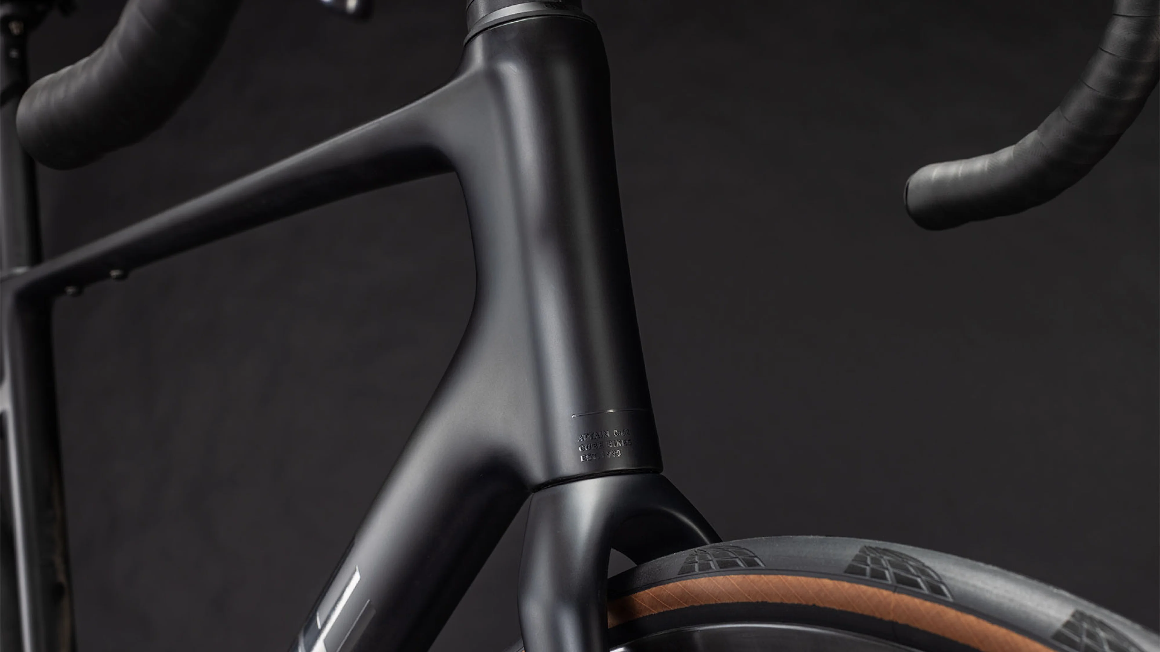 Cube Attain C:62 SLT  carbon´n´coalchrome (2026) - Image 7