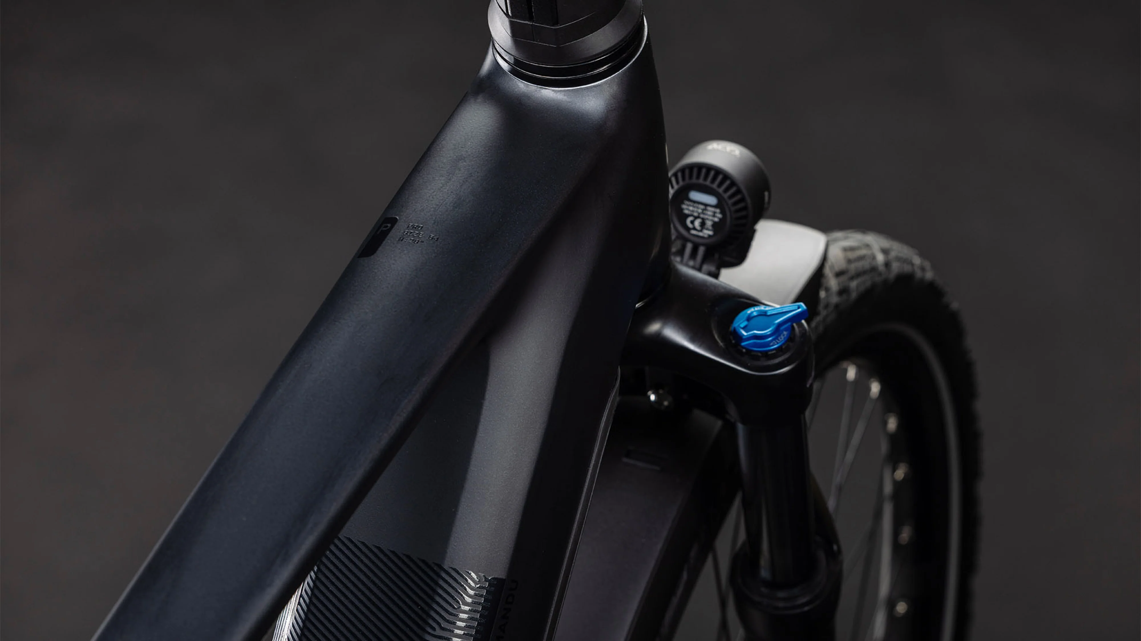 Cube Kathmandu Hybrid Pro 800 coal´n´black (2026) - Image 3