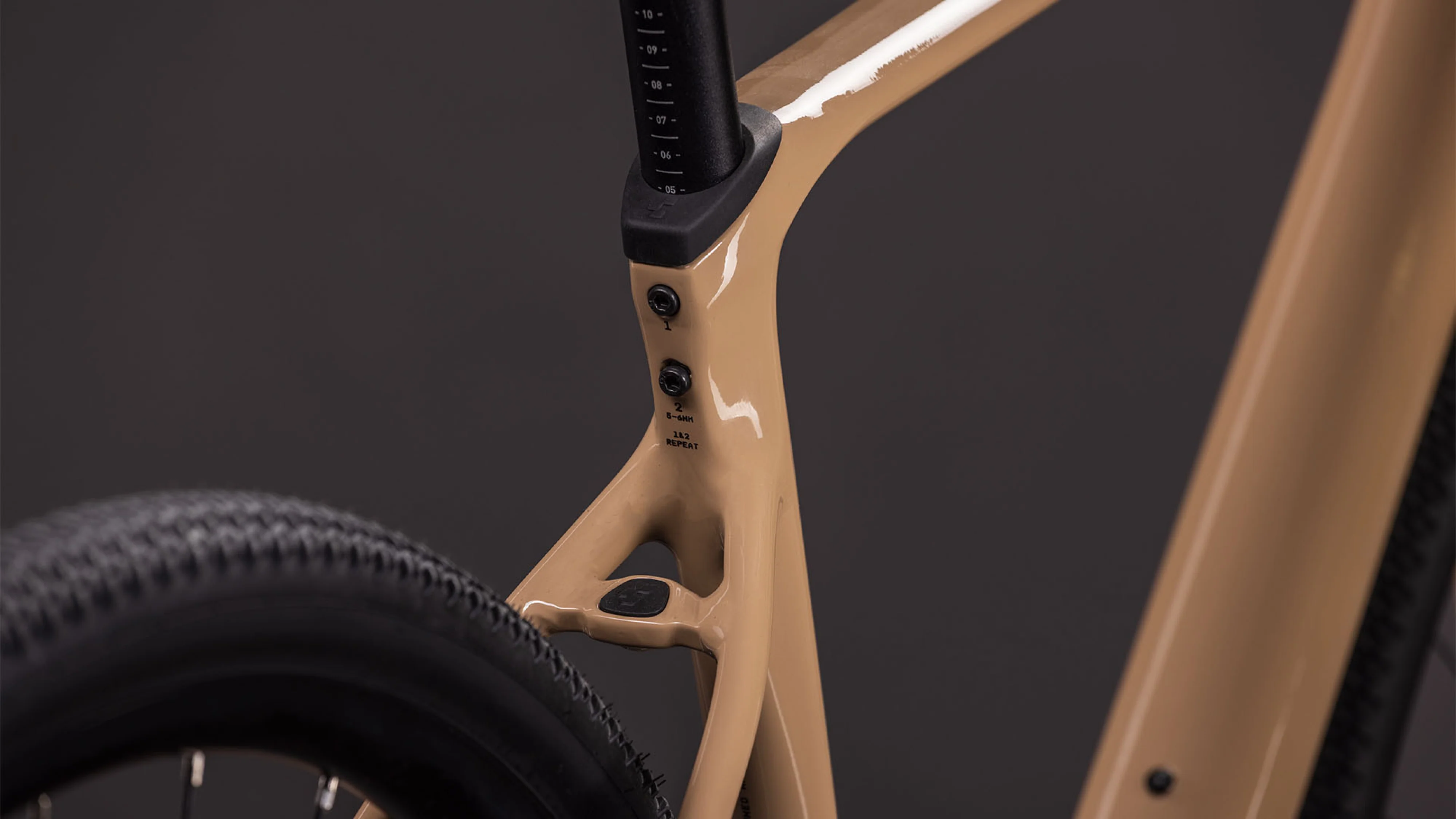 Cube Nuroad Race cappuccino´n´black (2026) - Image 2