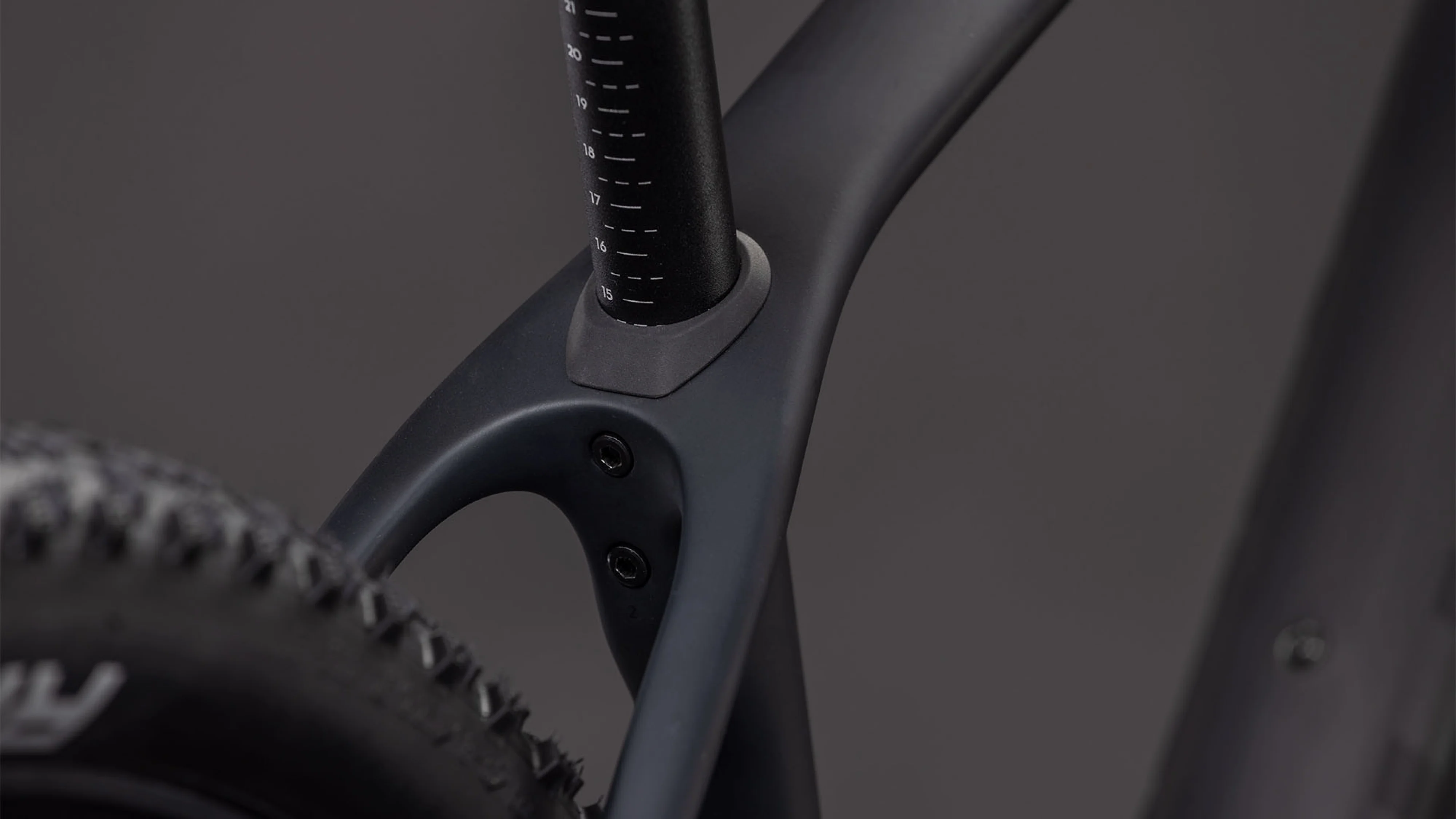 Cube Reaction C:62 Pro blackline (2026) - Image 4