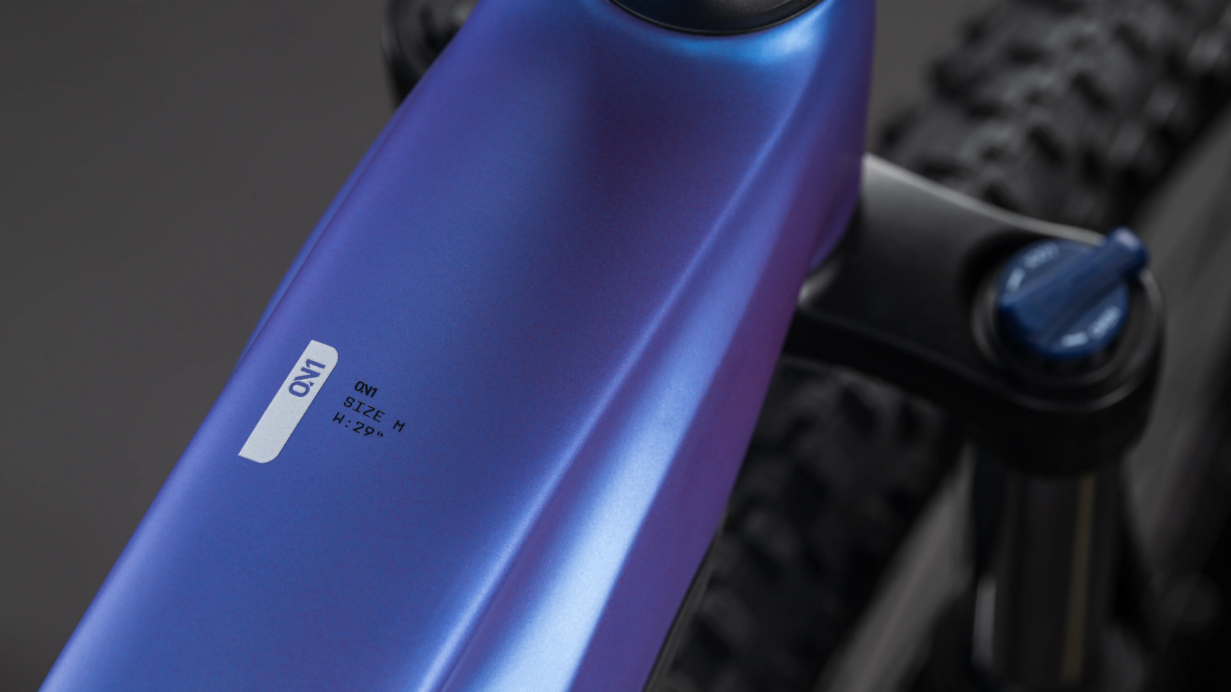 Cube Reaction Hybrid ONE 800 Trapez blueiris´n´reflect (2026) - Image 2