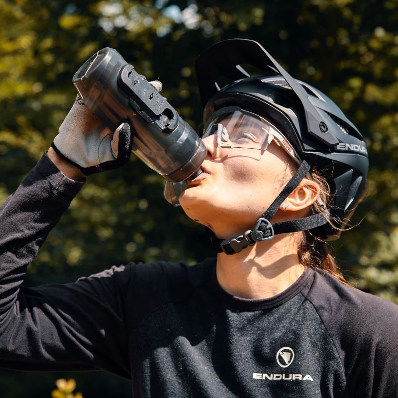 Fidlock Twist Bottle 590ml inkl. Base Fahrrad-Befestigung transparent/schwarz - Image 6