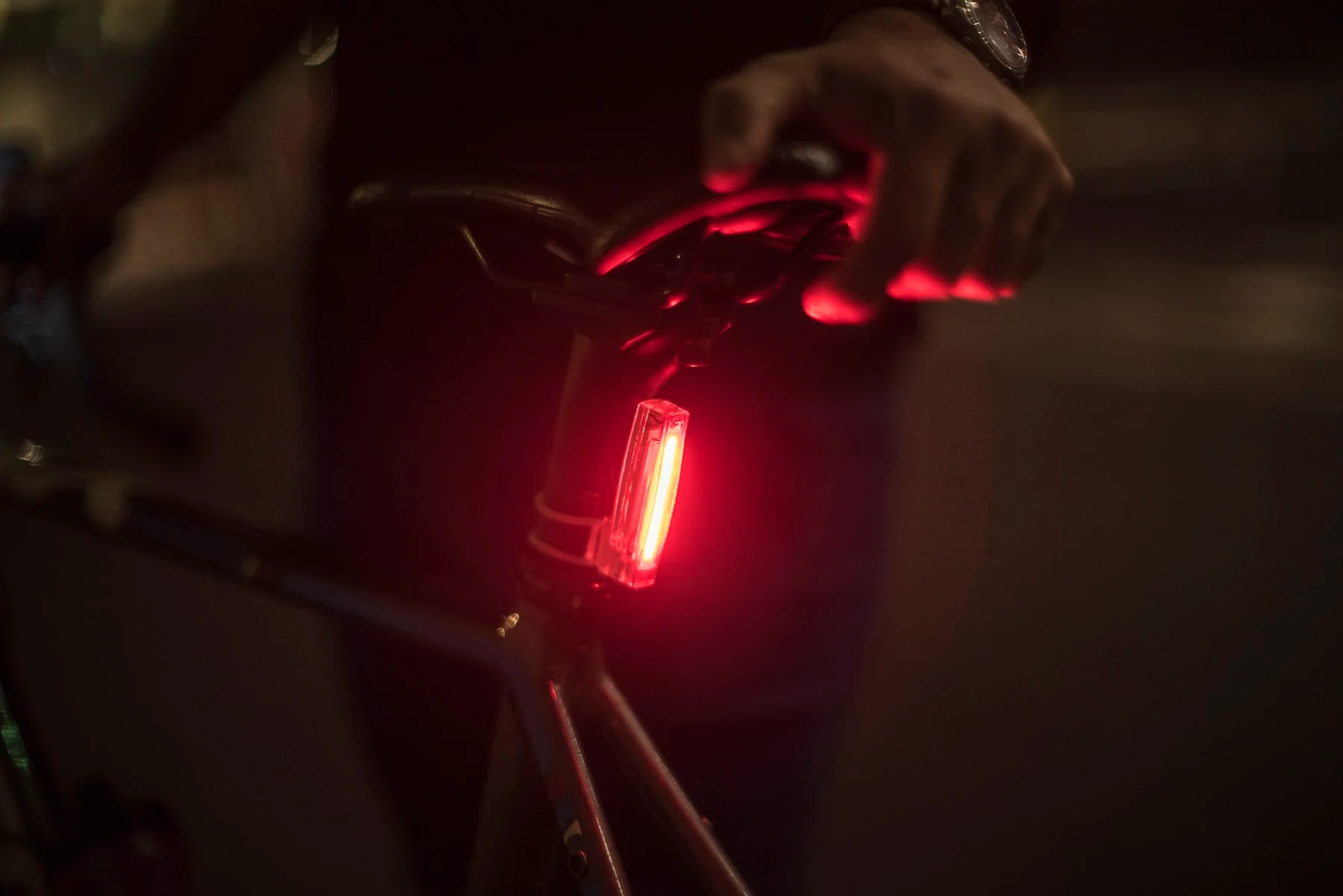 Knog Plus Fahrradlampe StVZO rote LED translucent - Image 2