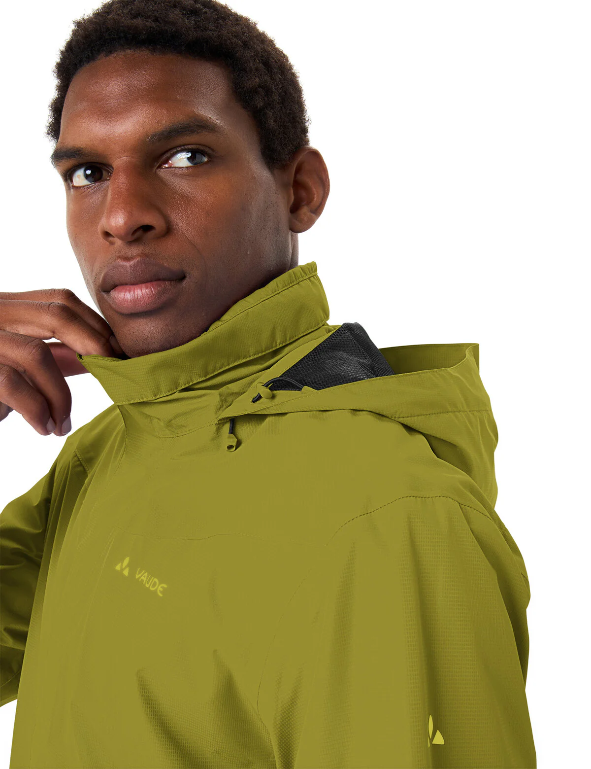 VAUDE Men's Escape Bike Light Jacket bright green - Image 5